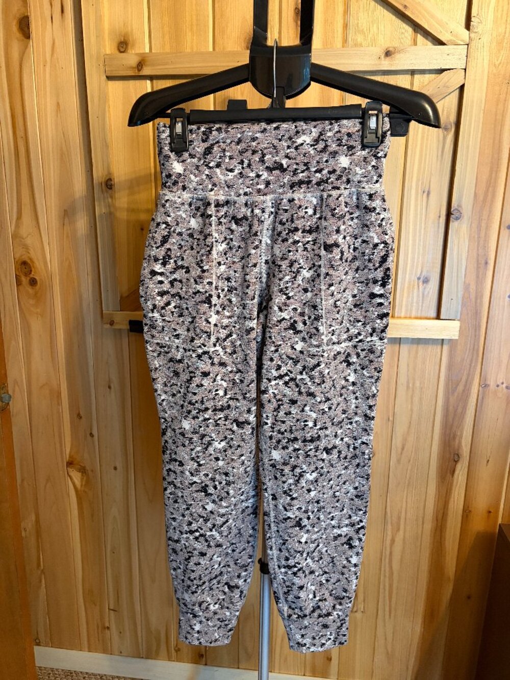 Athleta Salutation Textured Jogger Leggings Pockets Sz Small Black/White